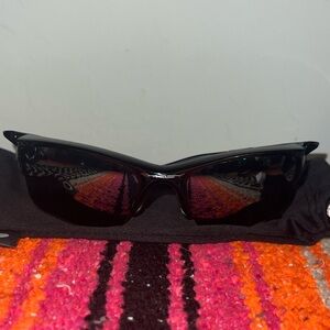 EUC M Oakley black sunglasses 🕶️ w/bag